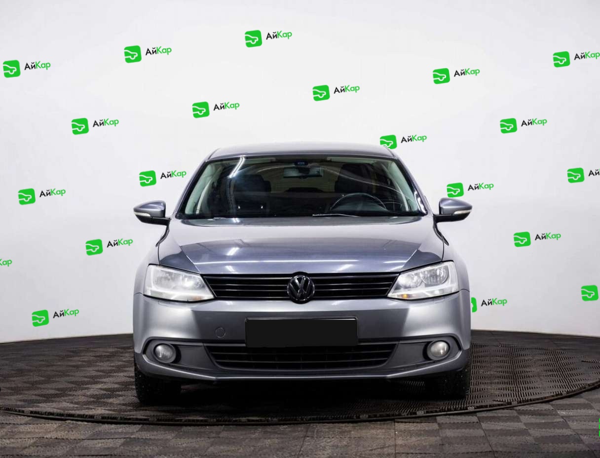 Volkswagen Jetta с пробегом — 2012 год. Фото: #1