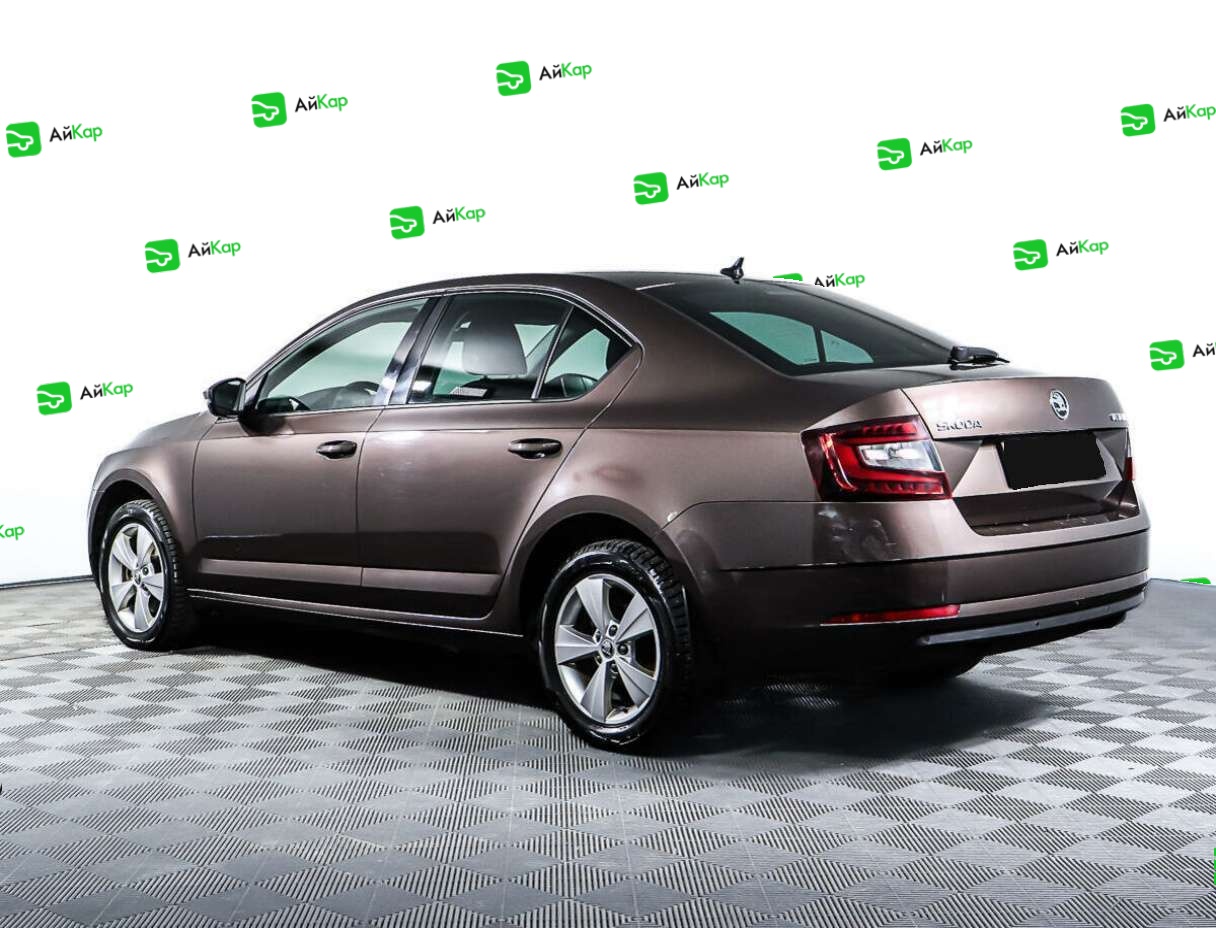 Skoda Octavia с пробегом — 2018 год. Фото: #6