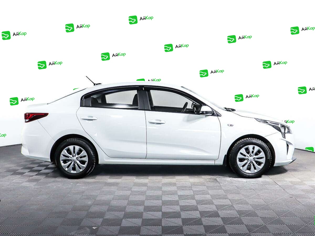 Kia Rio с пробегом — 2020 год. Фото: #3
