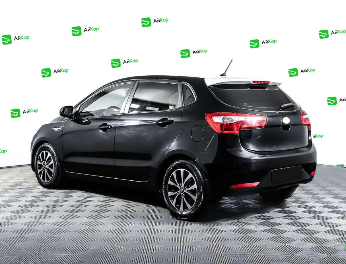 Kia Rio с пробегом — 2013 год. Фото: #6