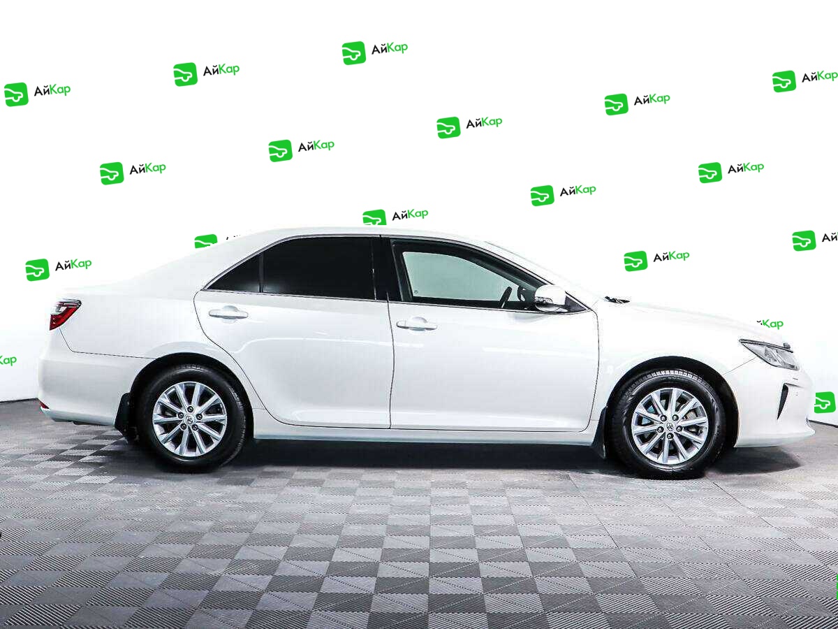 Toyota Camry с пробегом — 2014 год. Фото: #3