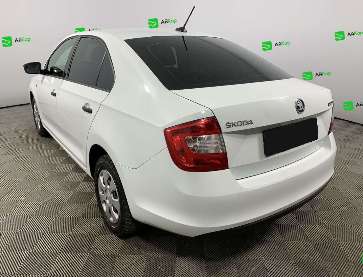 Skoda Rapid с пробегом — 2017 год. Фото: #6