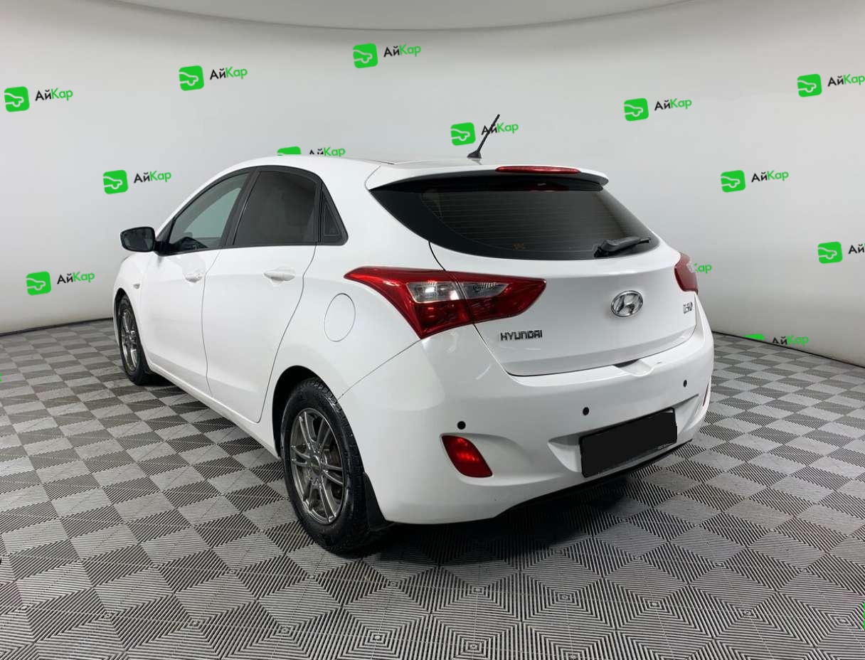 Hyundai i30 с пробегом — 2012 год. Фото: #6