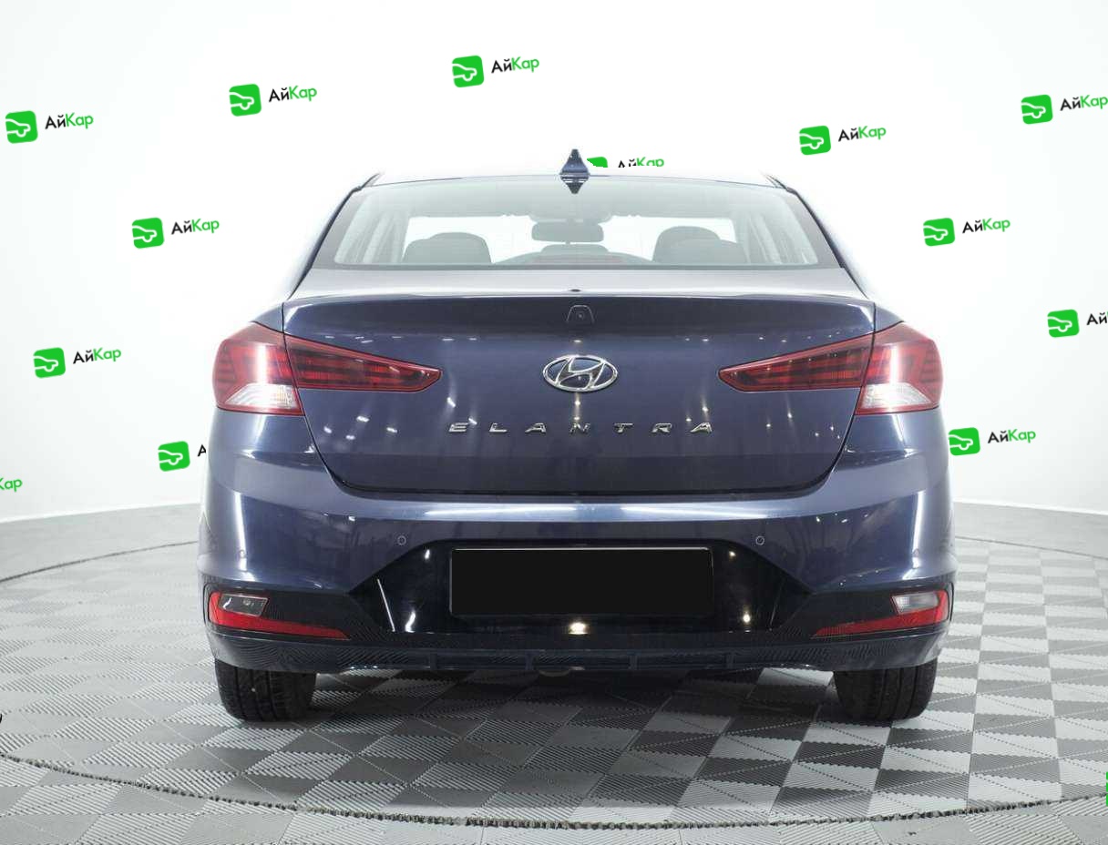 Hyundai Elantra с пробегом — 2020 год. Фото: #5