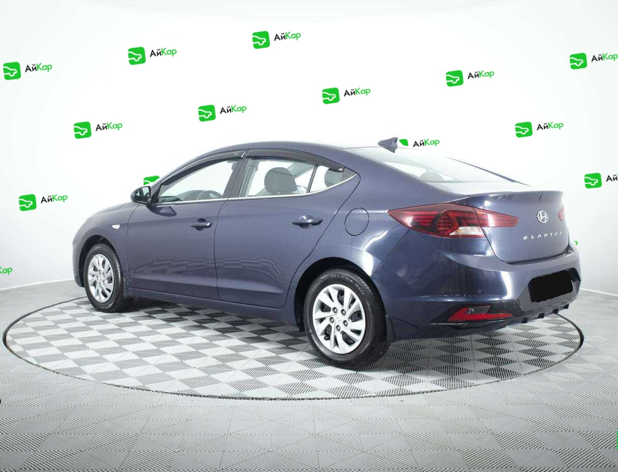 Hyundai Elantra с пробегом — 2020 год. Фото: #6