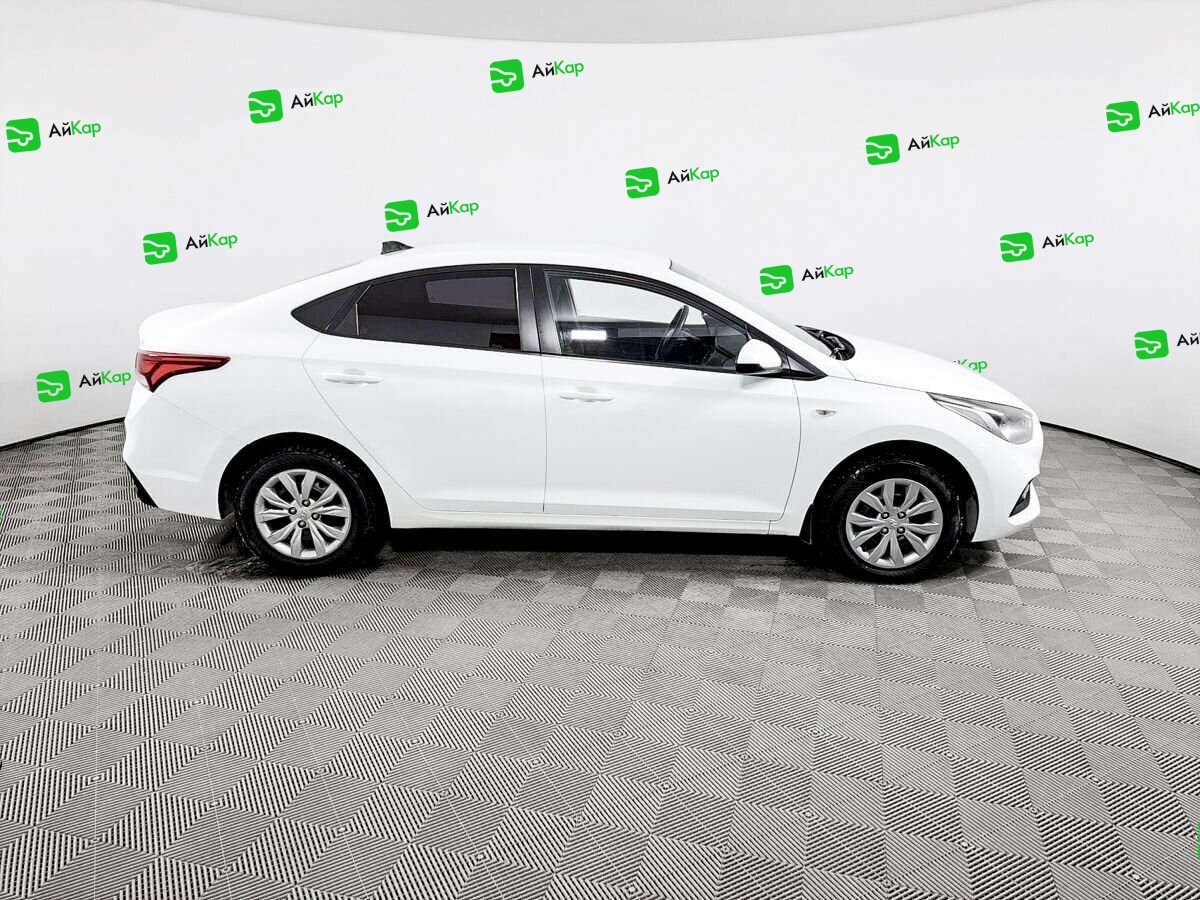 Hyundai Solaris с пробегом — 2017 год. Фото: #3