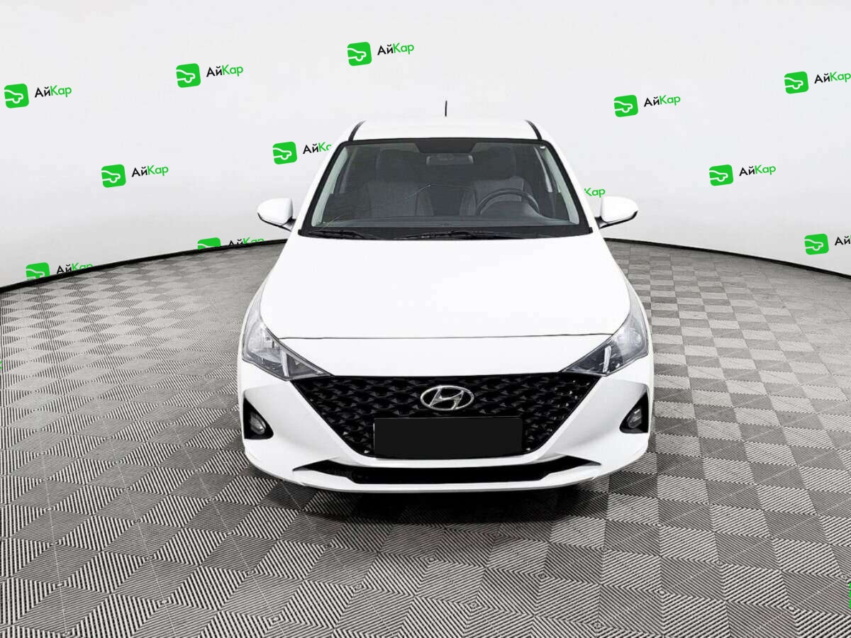 Hyundai Solaris с пробегом — 2021 год. Фото: #1