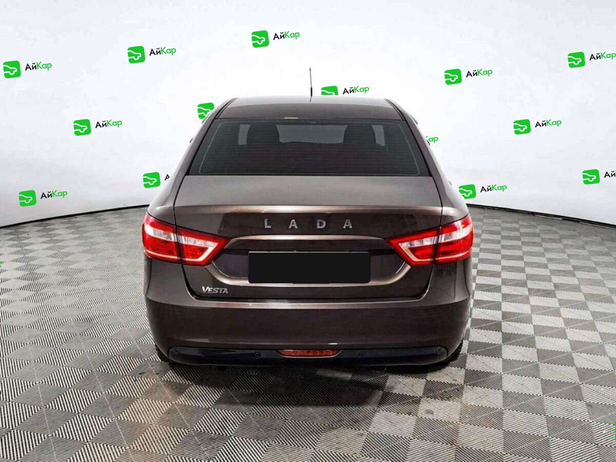 Lada (ВАЗ) Vesta с пробегом — 2018 год. Фото: #4
