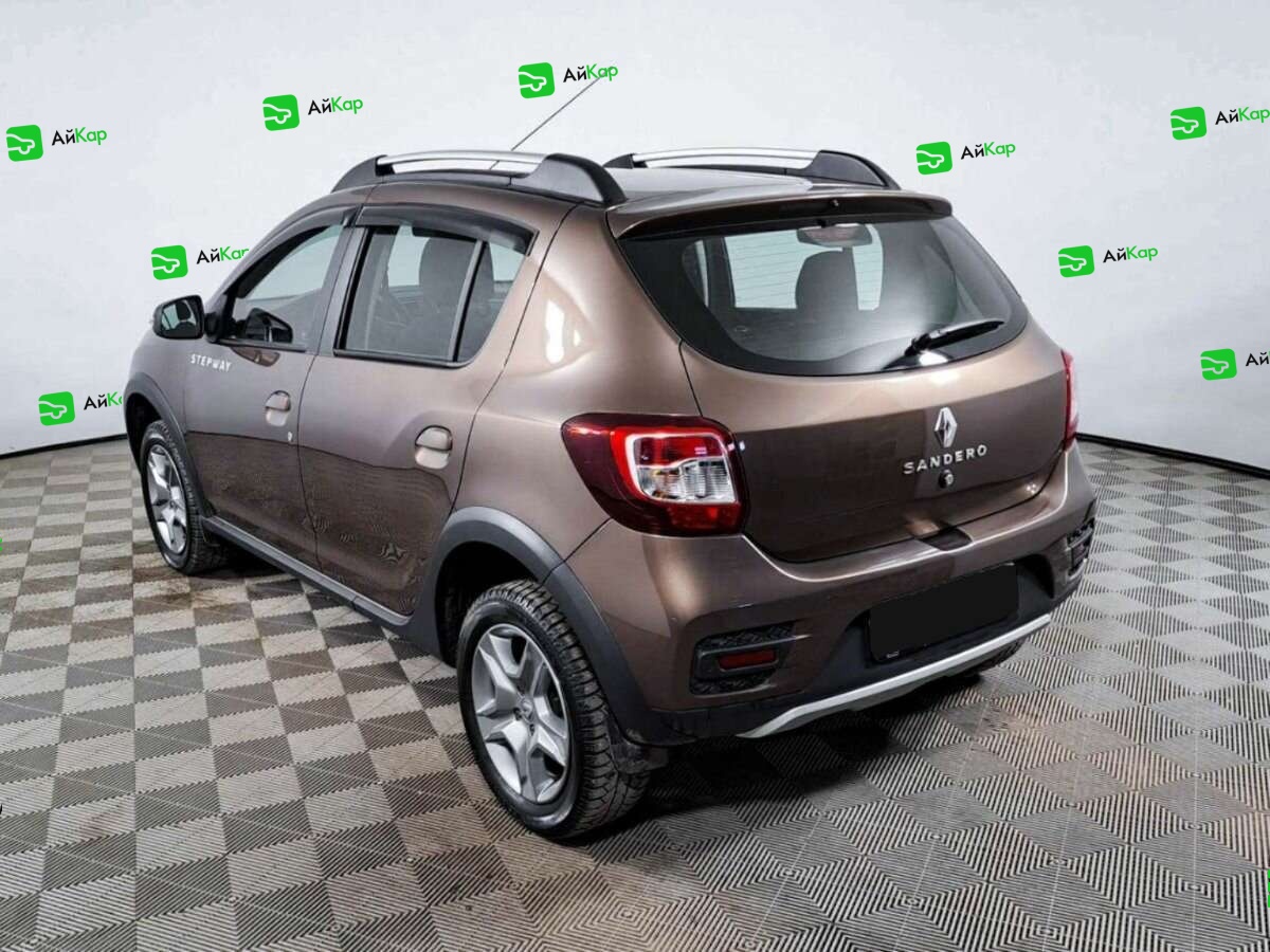 Renault Sandero с пробегом — 2020 год. Фото: #6
