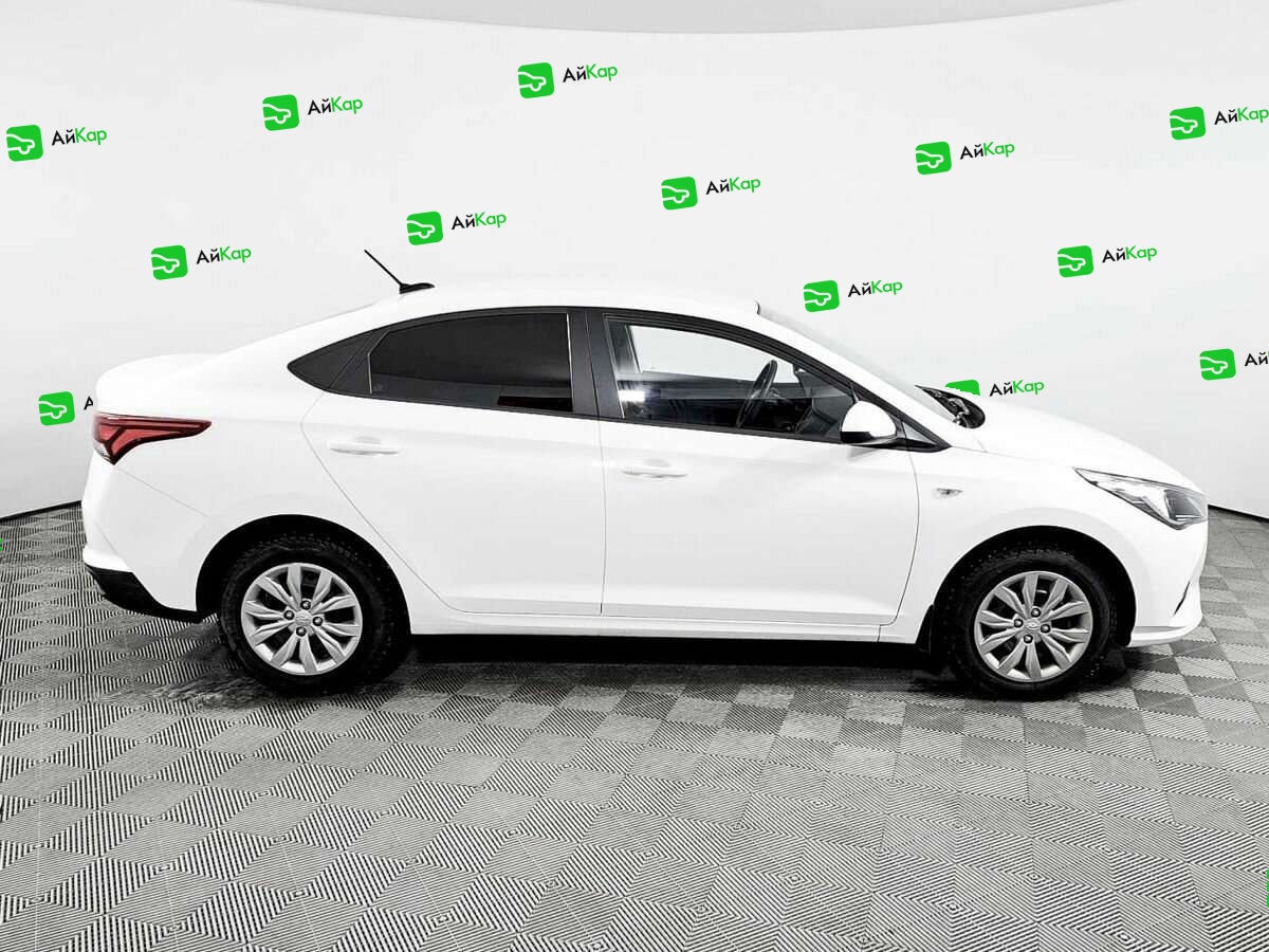 Hyundai Solaris с пробегом — 2021 год. Фото: #3