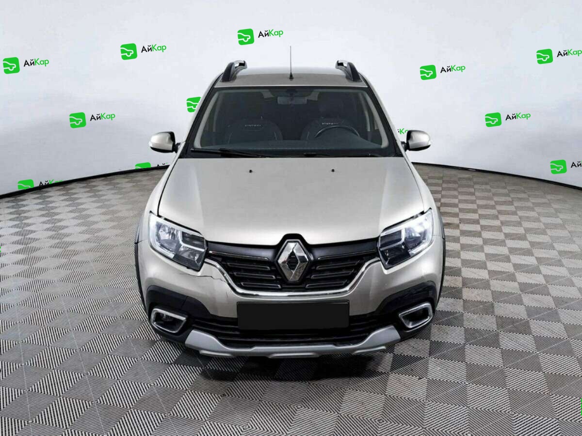 Renault Sandero с пробегом — 2019 год. Фото: #1