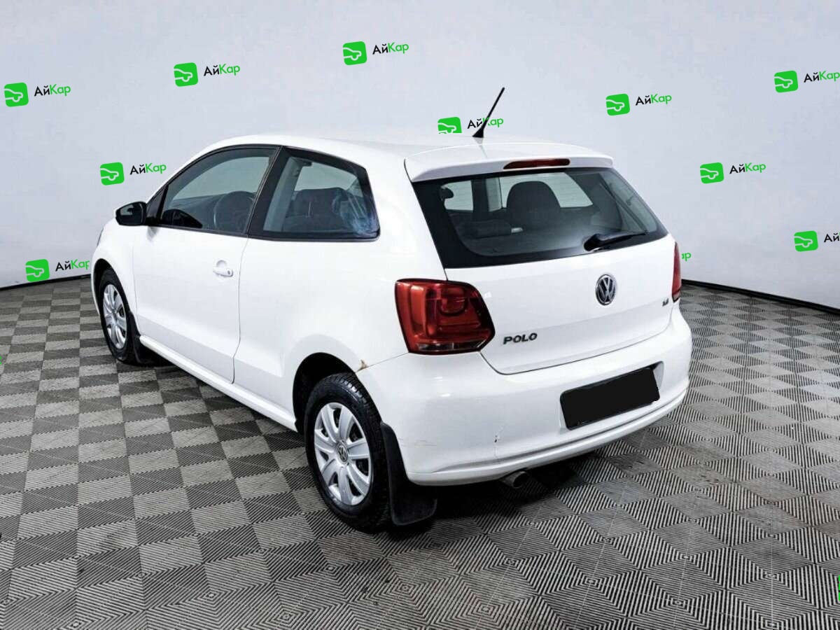 Volkswagen Polo с пробегом — 2012 год. Фото: #6