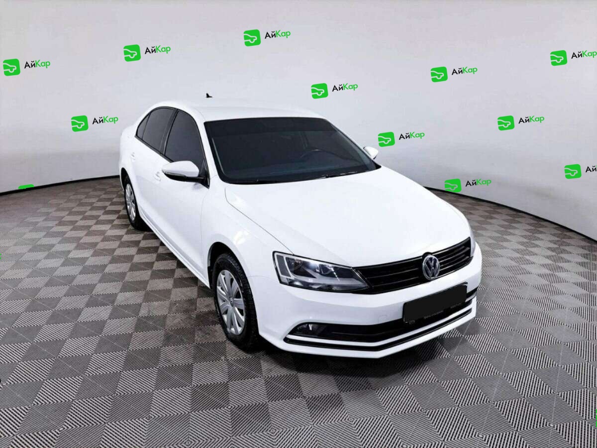 Volkswagen Jetta с пробегом — 2016 год. Фото: #2