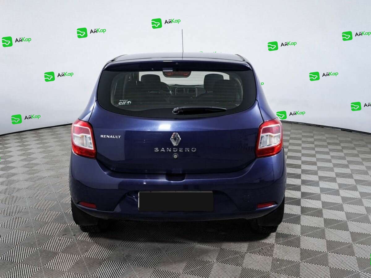 Renault Sandero с пробегом — 2015 год. Фото: #5