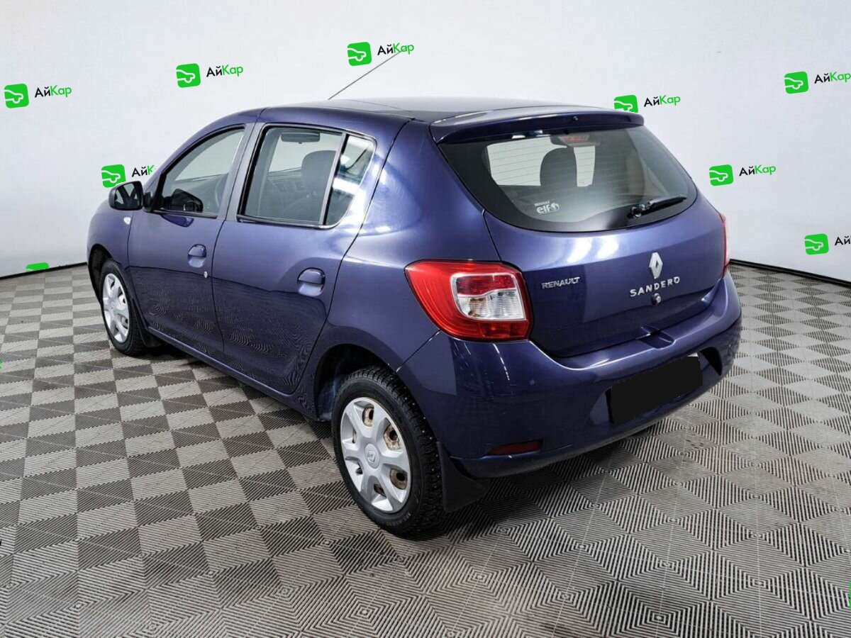 Renault Sandero с пробегом — 2015 год. Фото: #6
