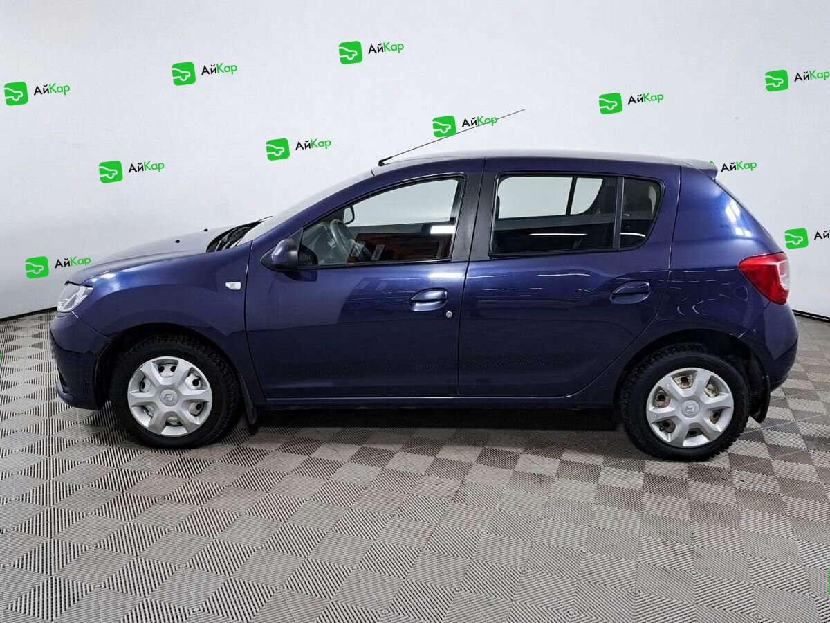 Renault Sandero с пробегом — 2015 год. Фото: #7