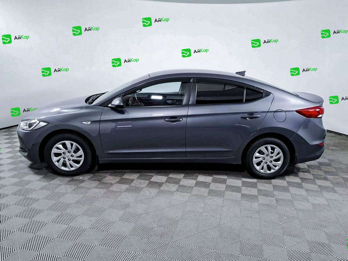 Hyundai Elantra с пробегом — 2018 год. Фото: #7