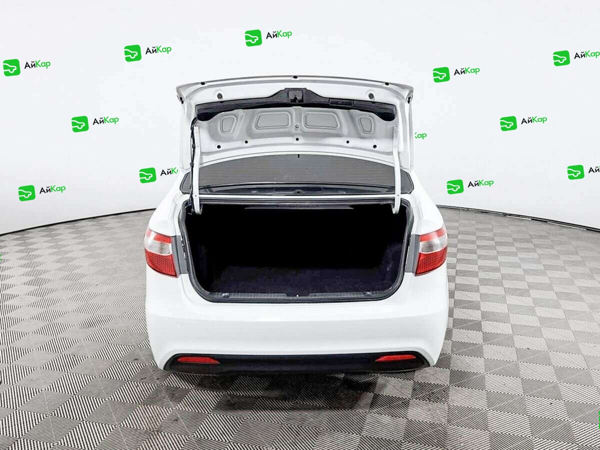 Kia Rio с пробегом — 2013 год. Фото: #9