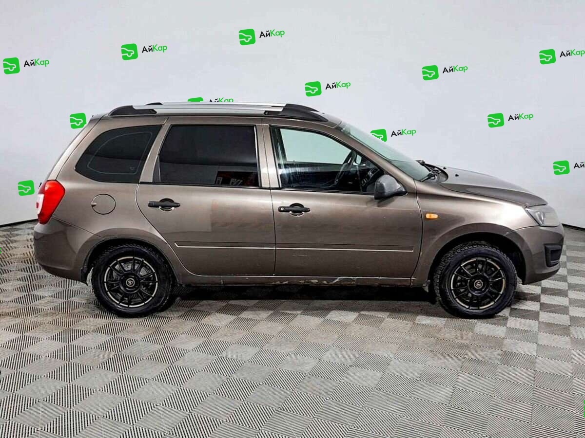 Lada (ВАЗ) Kalina с пробегом — 2015 год. Фото: #3