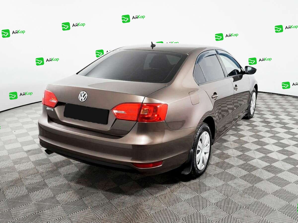 Volkswagen Jetta с пробегом — 2013 год. Фото: #3