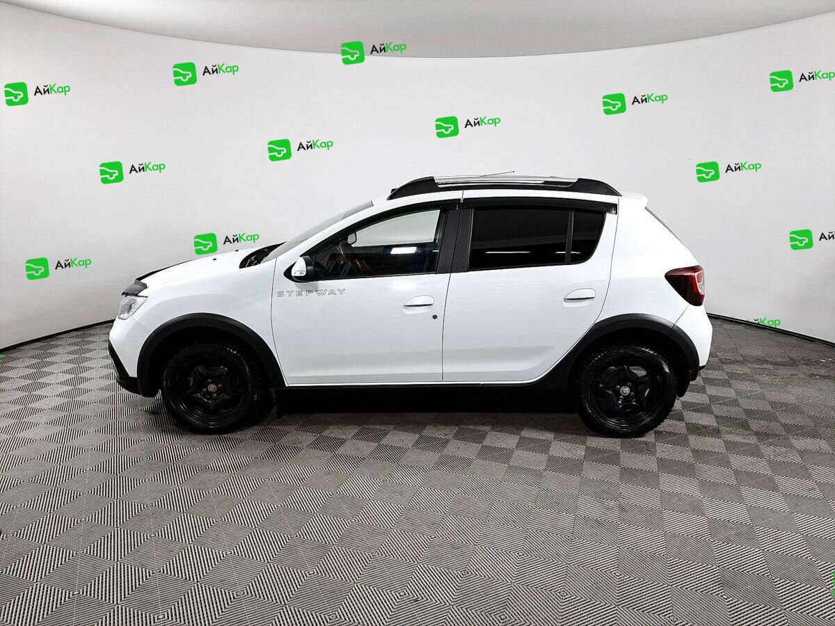 Renault Sandero с пробегом — 2019 год. Фото: #7