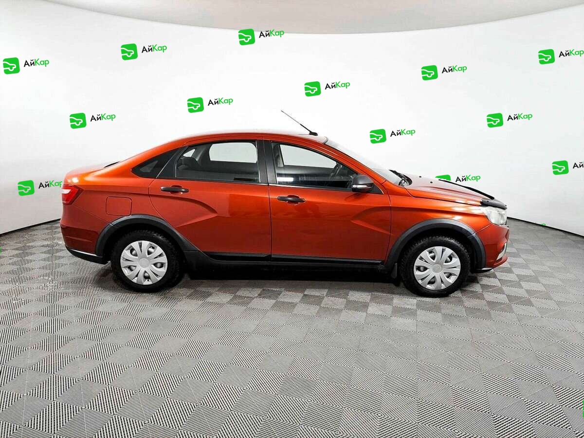 Lada (ВАЗ) Vesta с пробегом — 2018 год. Фото: #3