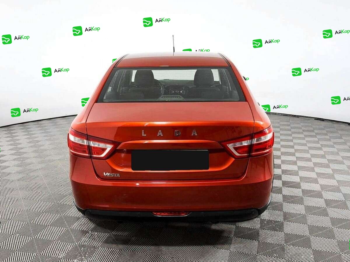 Lada (ВАЗ) Vesta с пробегом — 2018 год. Фото: #5