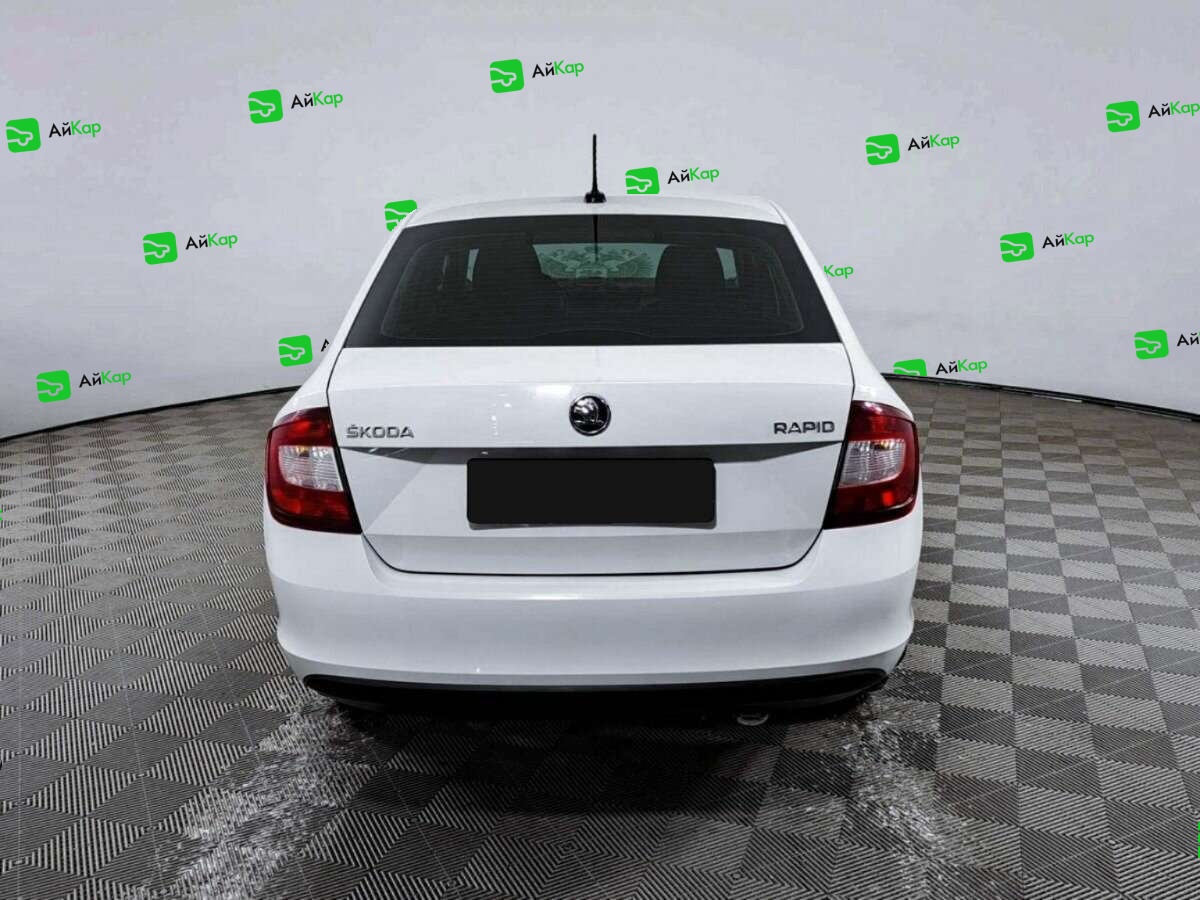 Skoda Rapid с пробегом — 2017 год. Фото: #5
