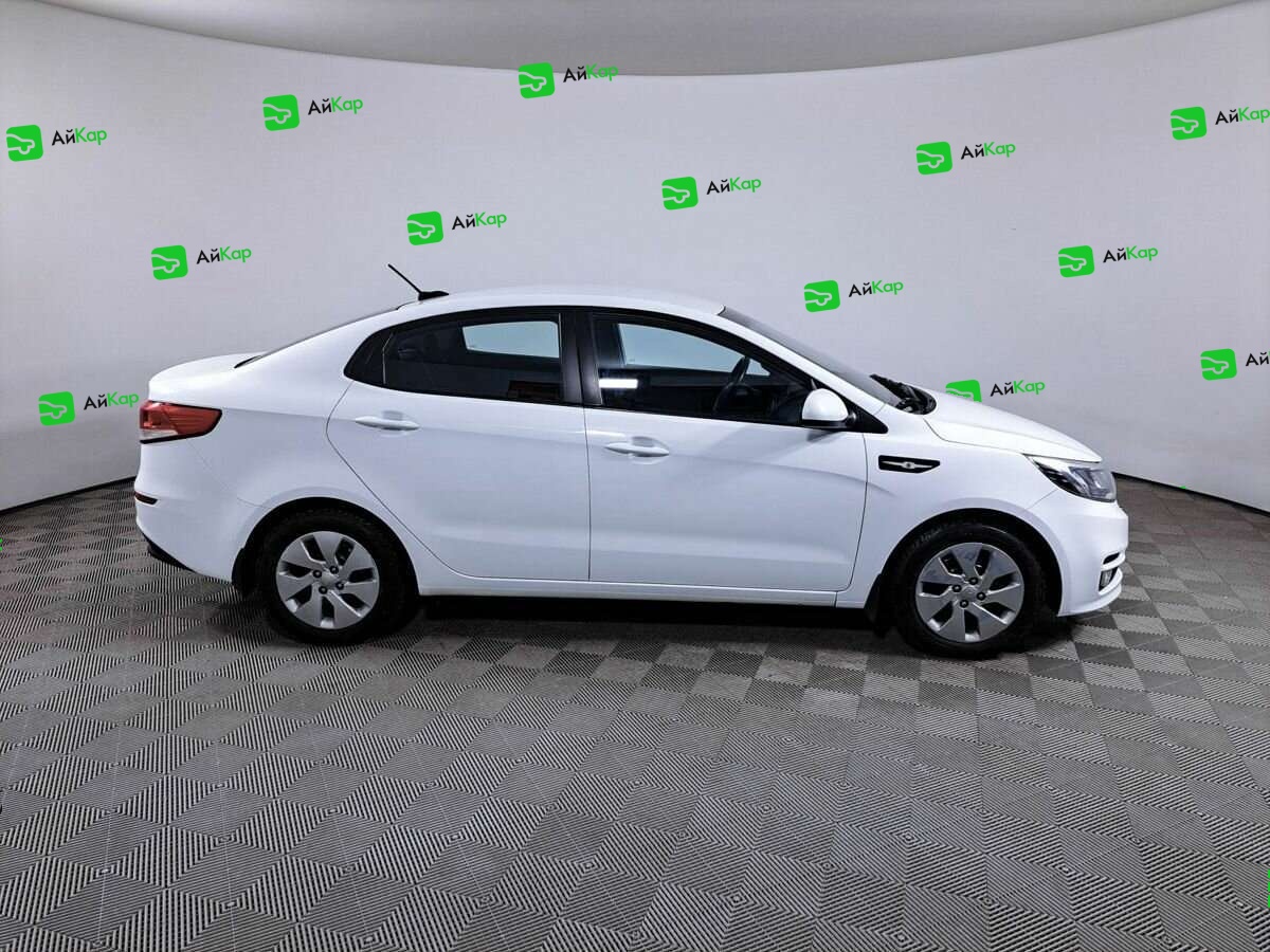 Kia Rio с пробегом — 2017 год. Фото: #3
