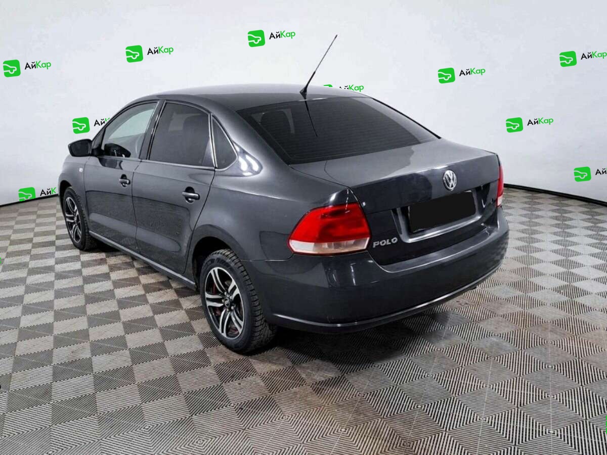 Volkswagen Polo с пробегом — 2012 год. Фото: #6