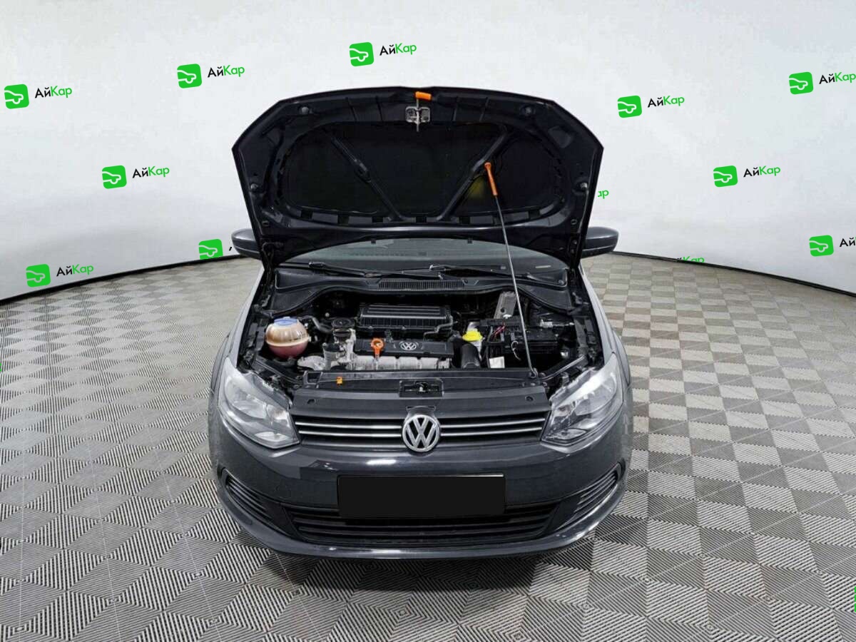 Volkswagen Polo с пробегом — 2012 год. Фото: #8