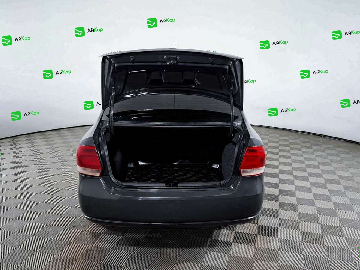 Volkswagen Polo с пробегом — 2012 год. Фото: #9