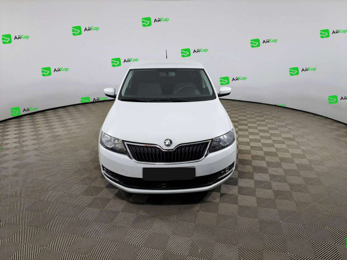 Skoda Rapid с пробегом — 2018 год. Фото: #1