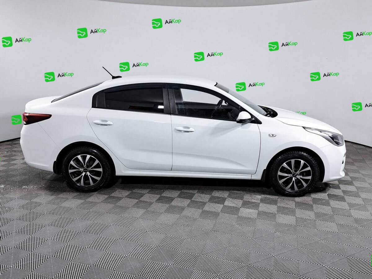 Kia Rio с пробегом — 2017 год. Фото: #3