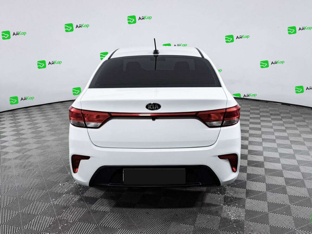 Kia Rio с пробегом — 2017 год. Фото: #5