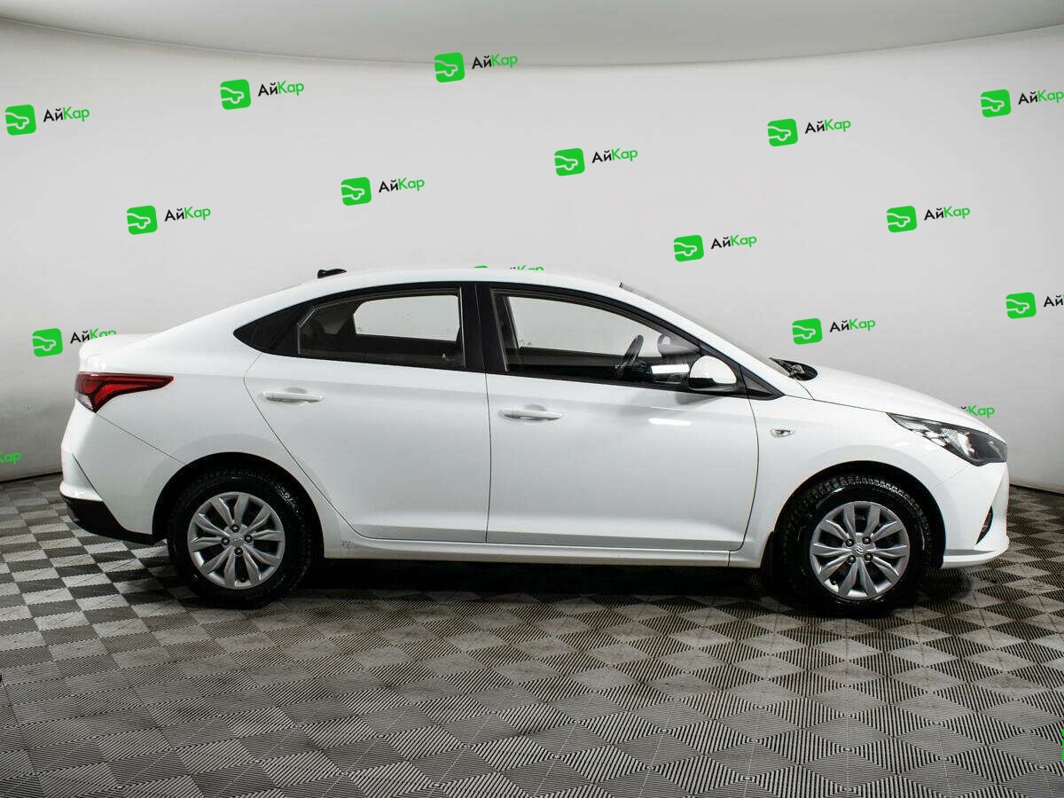 Hyundai Solaris с пробегом — 2020 год. Фото: #3