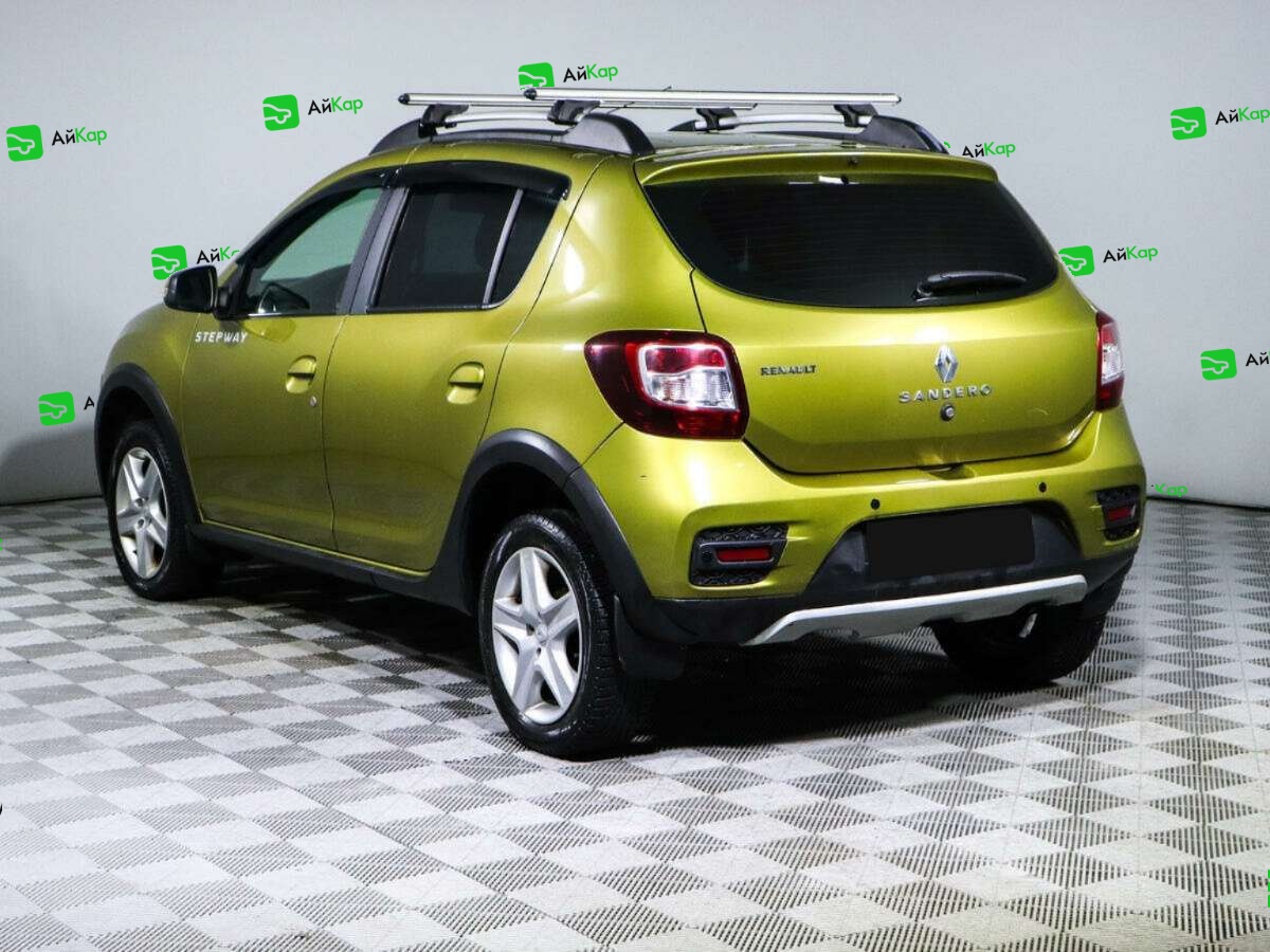 Renault Sandero с пробегом — 2016 год. Фото: #5