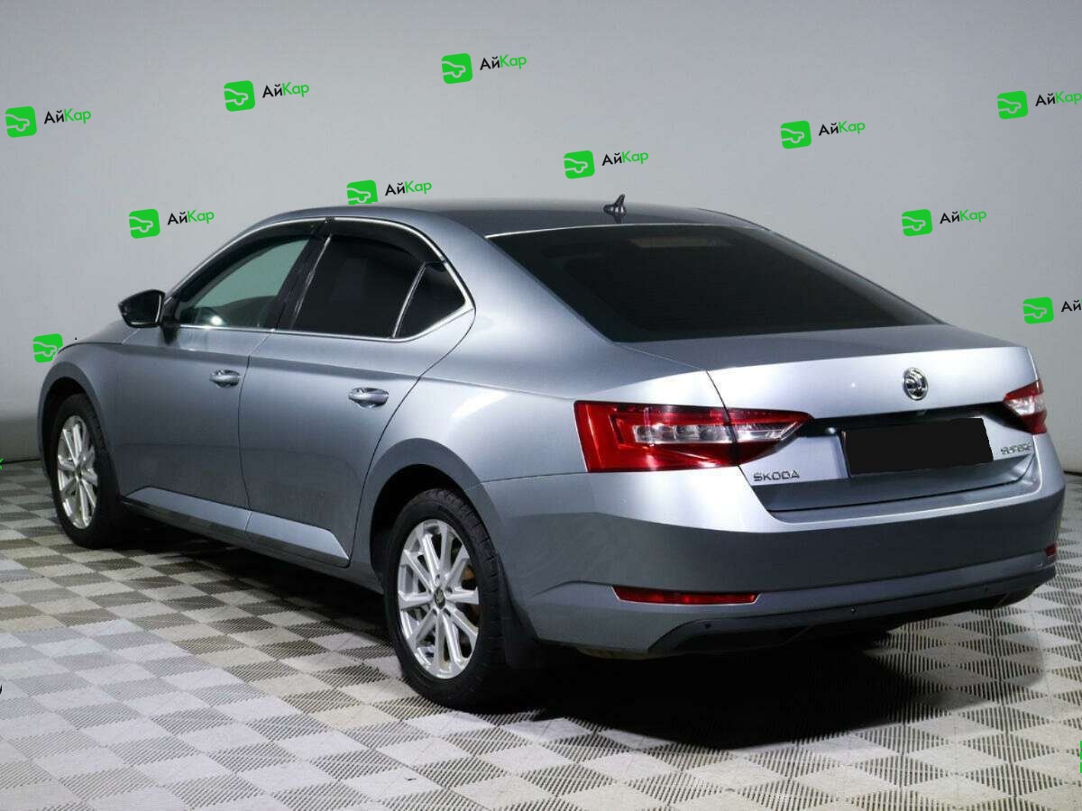 Skoda Superb с пробегом — 2015 год. Фото: #5