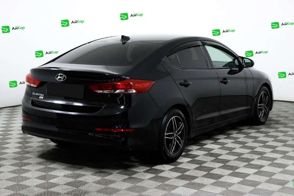 Hyundai Elantra с пробегом — 2018 год. Фото: #4