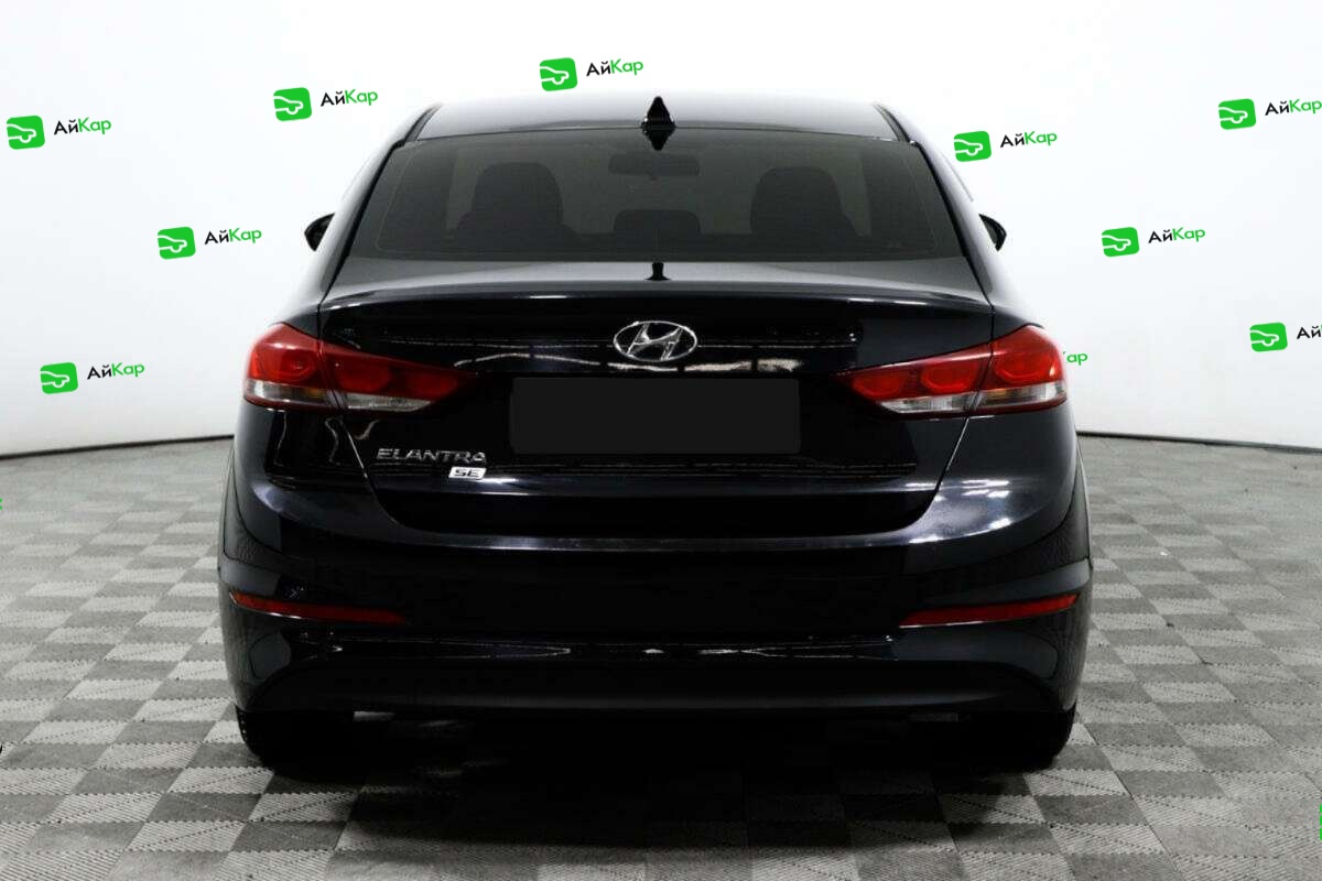 Hyundai Elantra с пробегом — 2018 год. Фото: #5