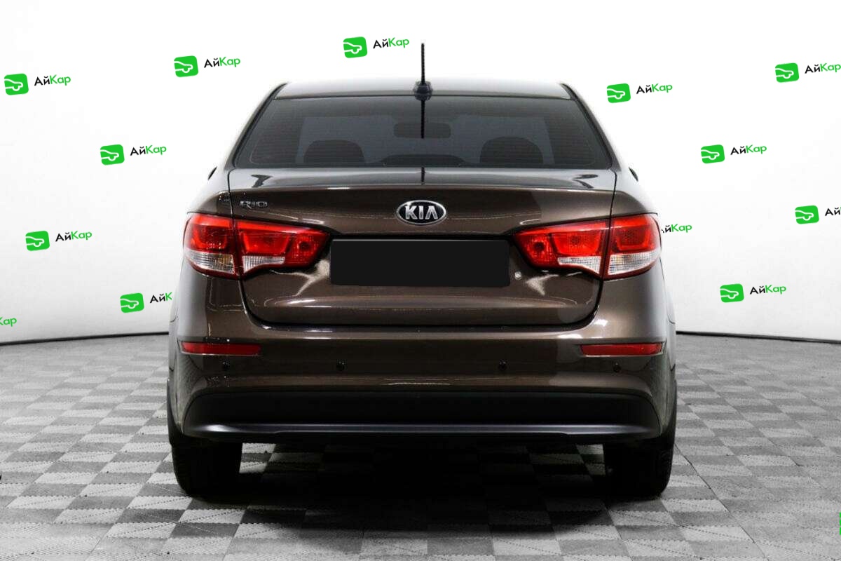 Kia Rio с пробегом — 2016 год. Фото: #5