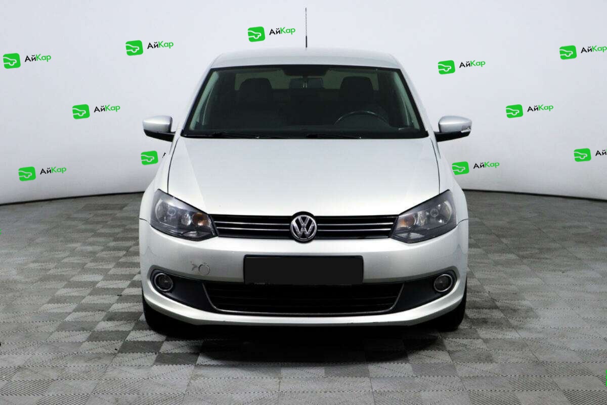 Volkswagen Polo с пробегом — 2012 год. Фото: #1