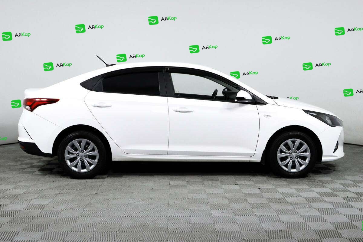 Hyundai Solaris с пробегом — 2021 год. Фото: #2