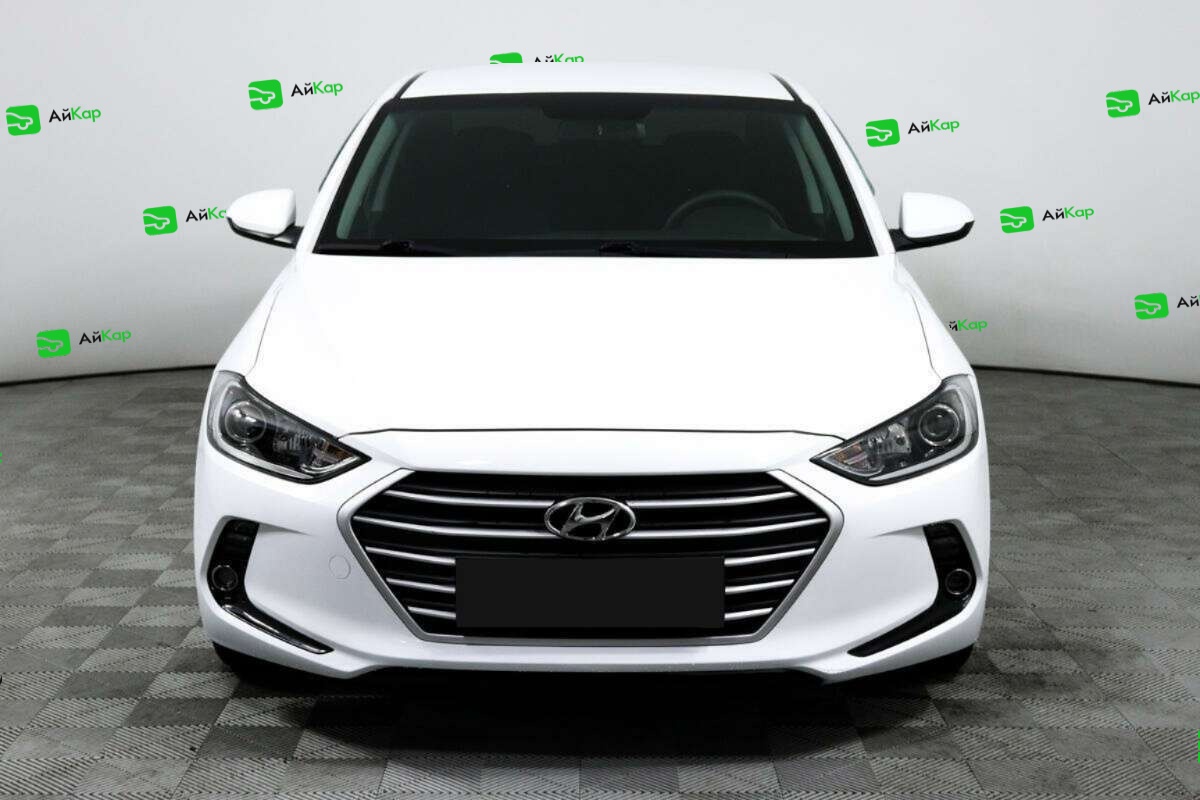 Hyundai Elantra с пробегом — 2018 год. Фото: #1