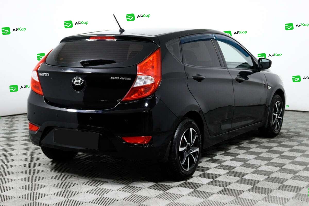 Hyundai Solaris с пробегом — 2012 год. Фото: #4