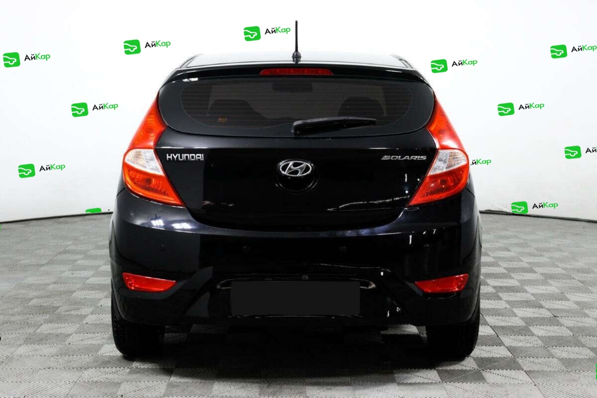 Hyundai Solaris с пробегом — 2012 год. Фото: #5