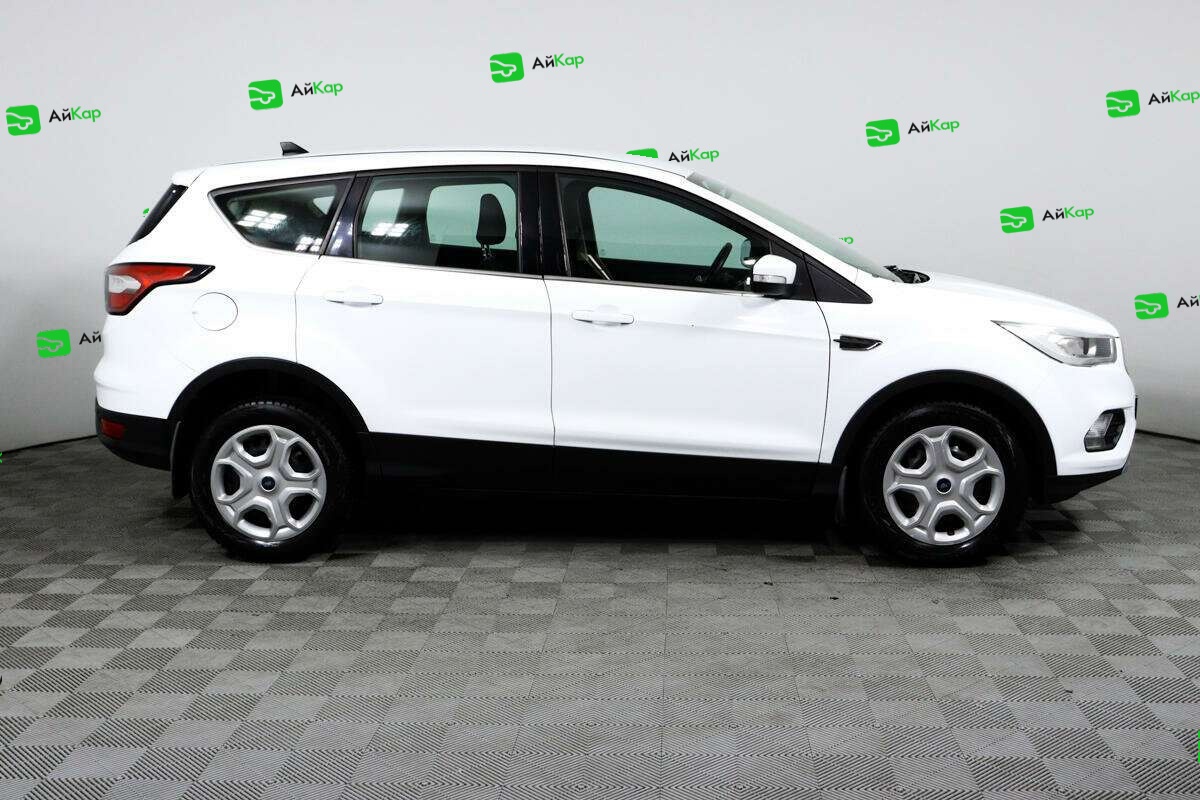 Ford Kuga с пробегом — 2018 год. Фото: #3