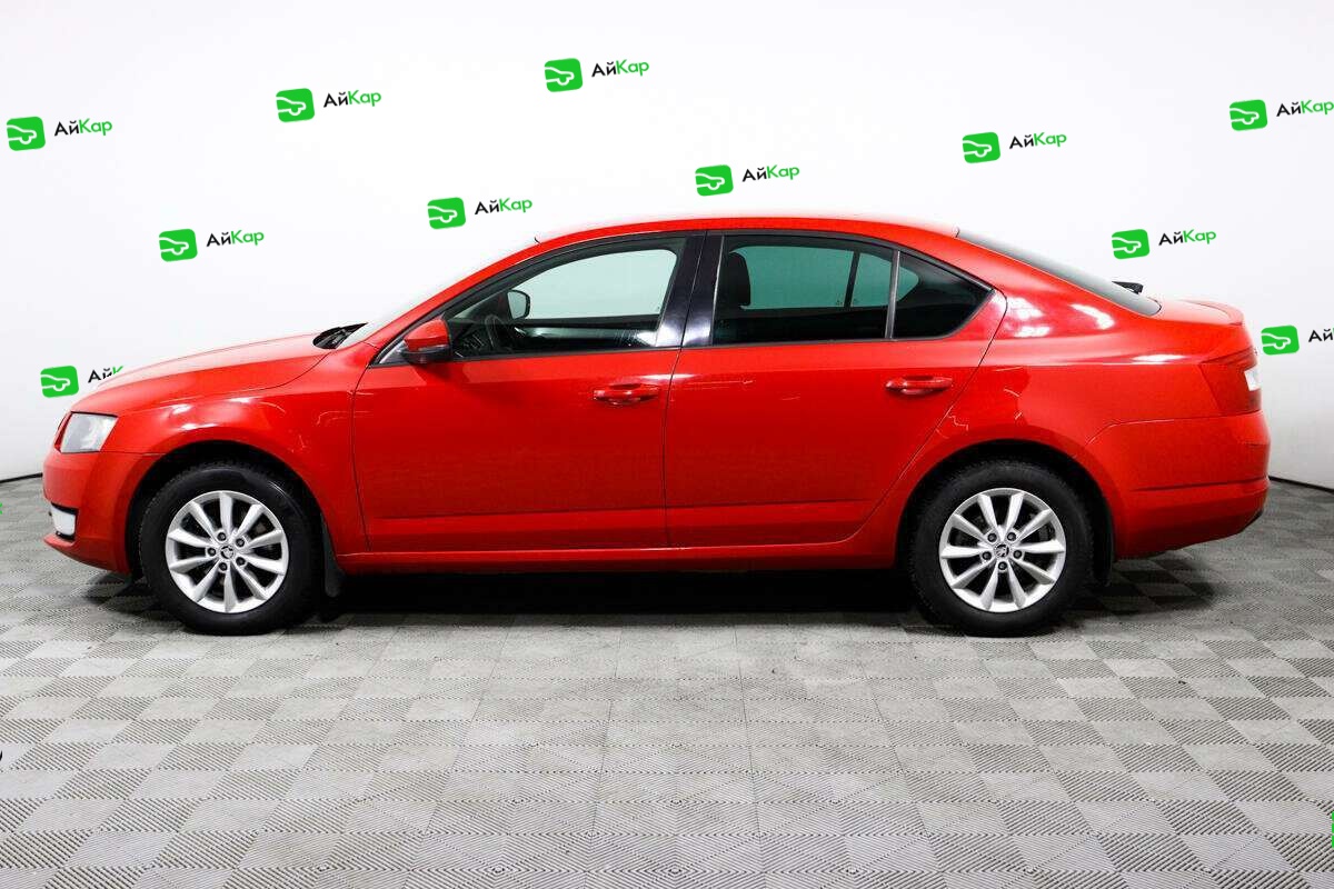 Skoda Octavia с пробегом — 2015 год. Фото: #6