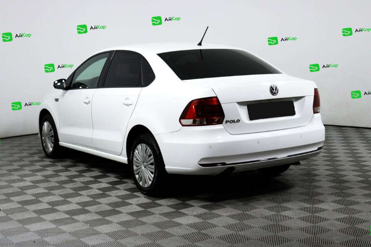 Volkswagen Polo с пробегом — 2016 год. Фото: #6