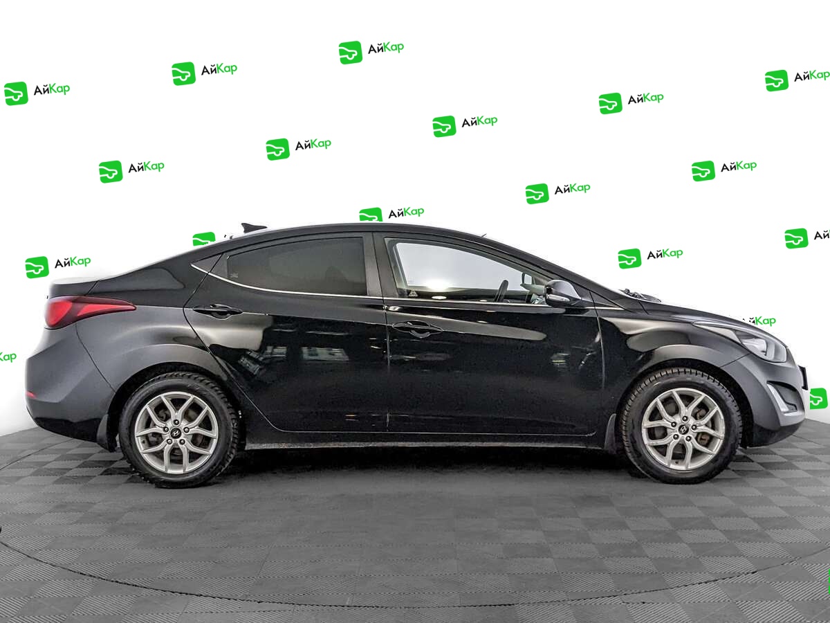 Hyundai Elantra с пробегом — 2014 год. Фото: #3